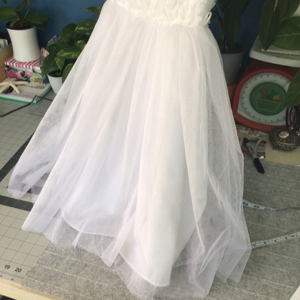 Girls Tull dress - Picture 4 of 10